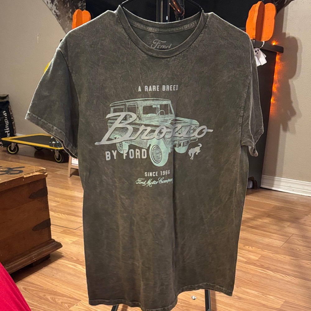 Ford Bronco Men's Charcoal T-Shirt